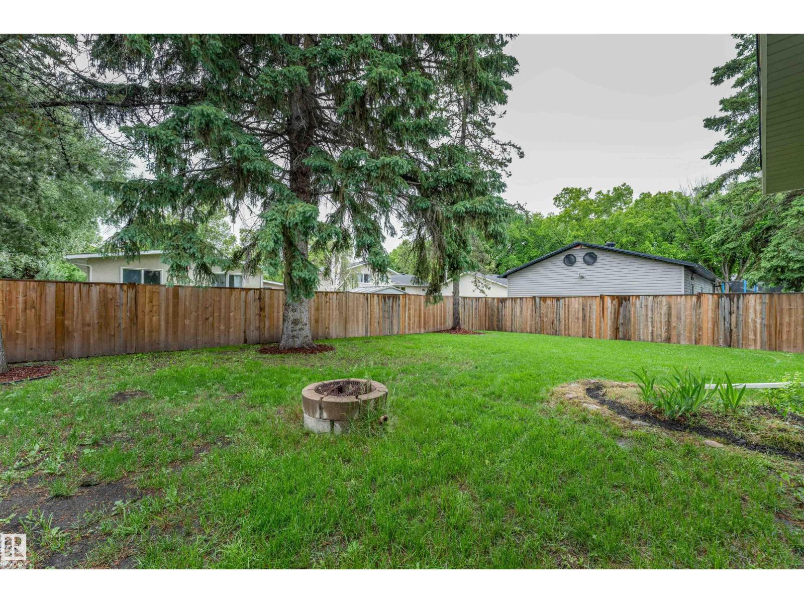 60 Fenwick CR — photo 47