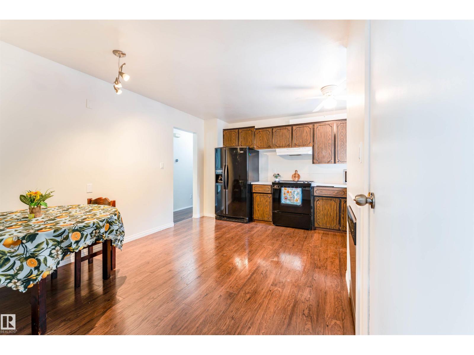 60 Fenwick CR - photo 5