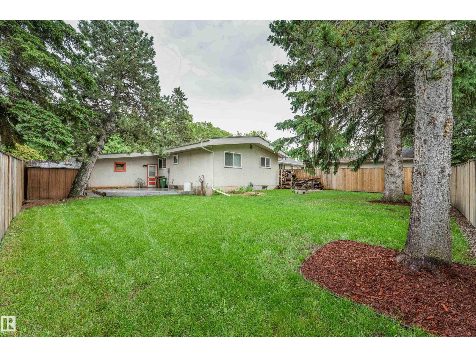 60 Fenwick CR — photo 50