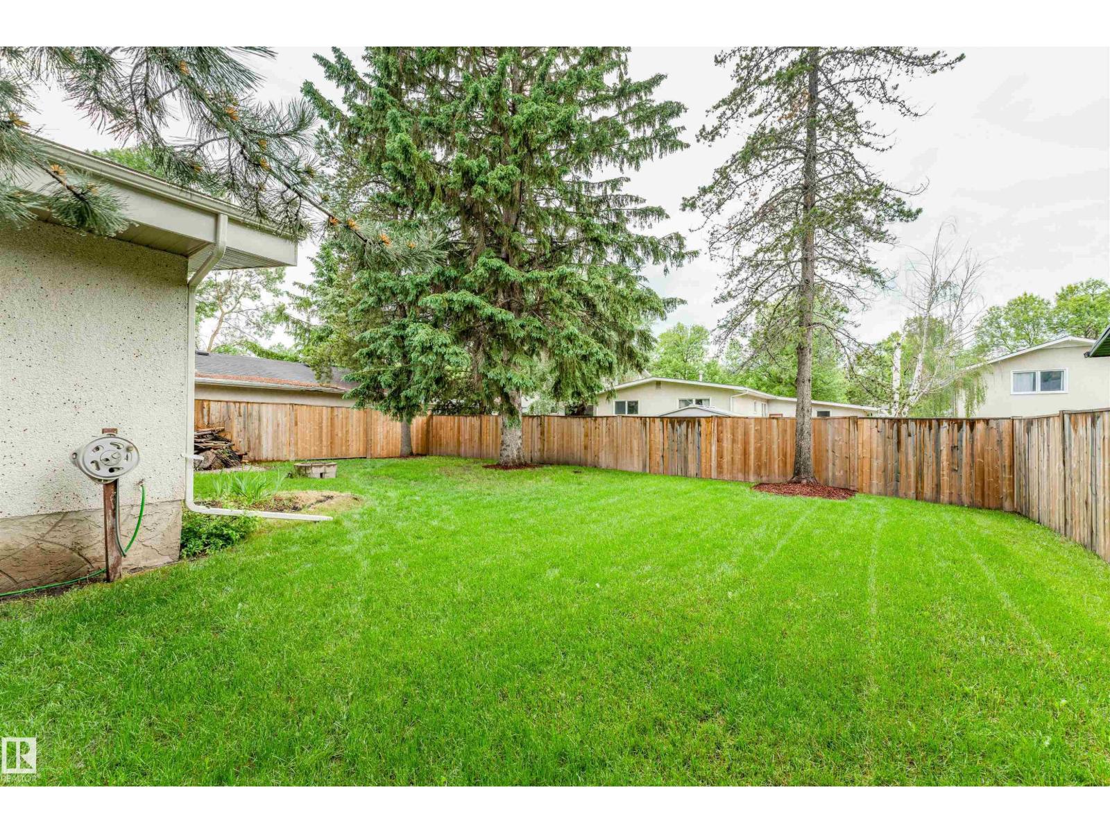 60 Fenwick CR — photo 51