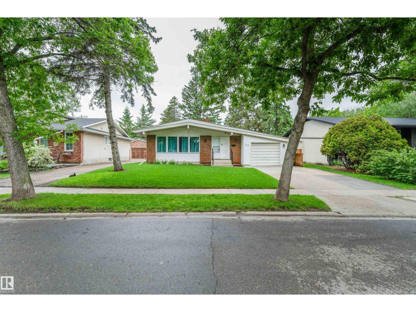 60 Fenwick CR — photo 52