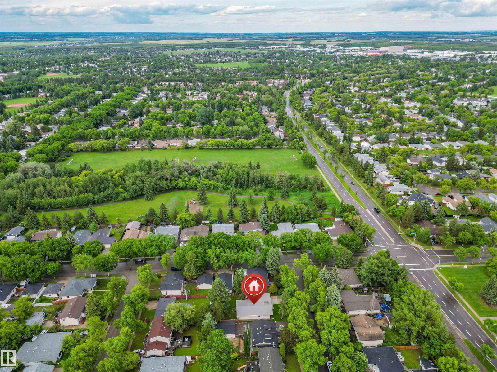 60 Fenwick CR — photo 58