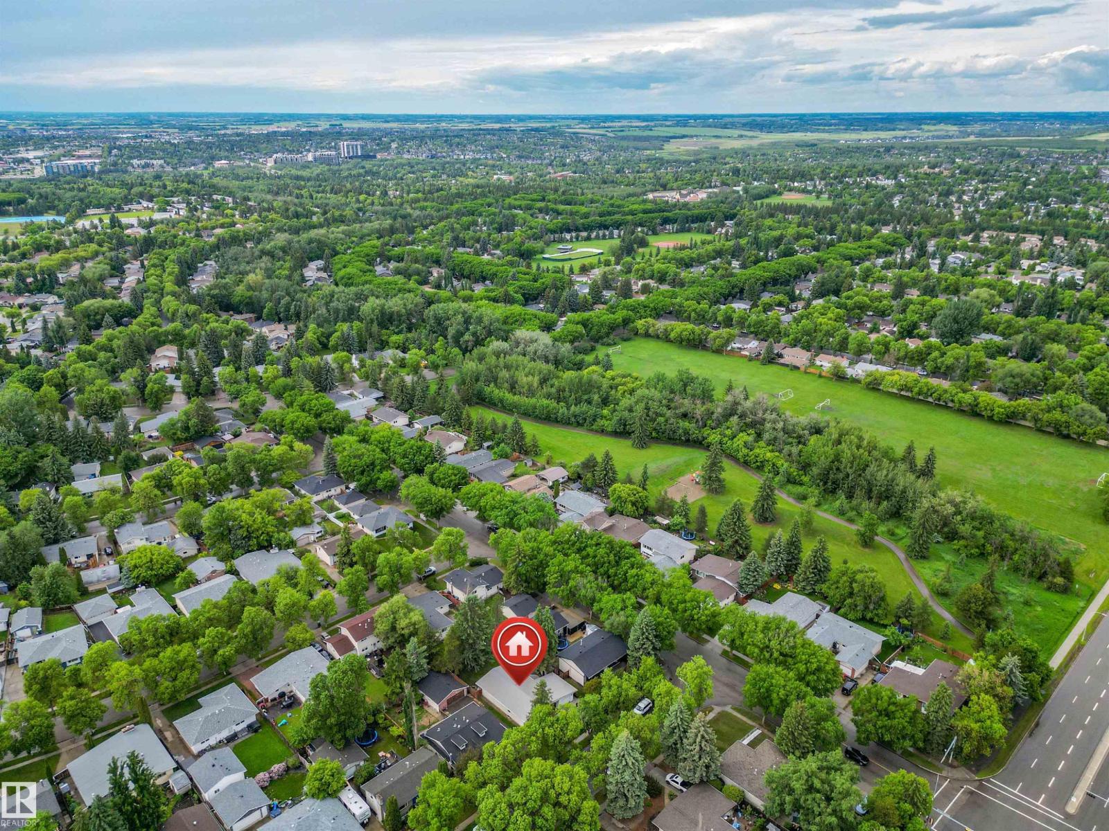 60 Fenwick CR — photo 59