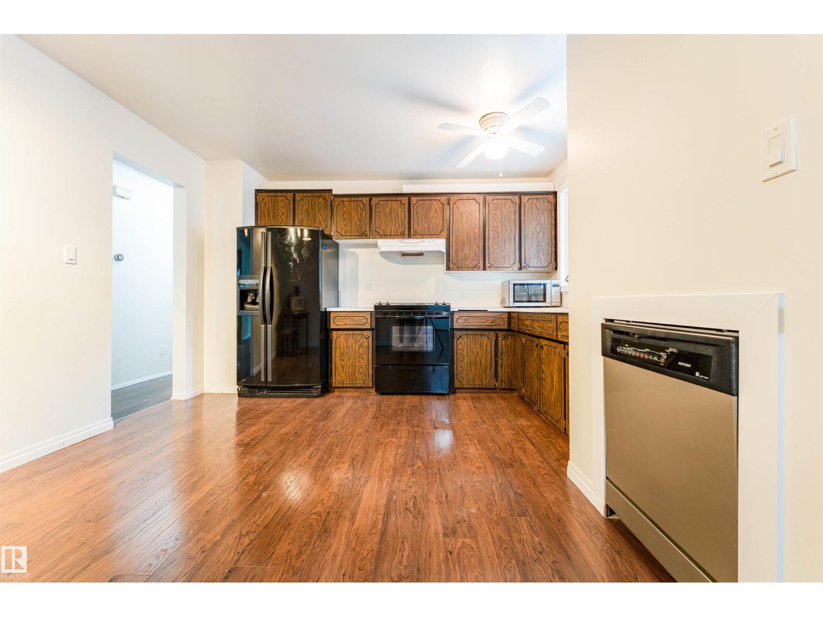 60 Fenwick CR — photo 6