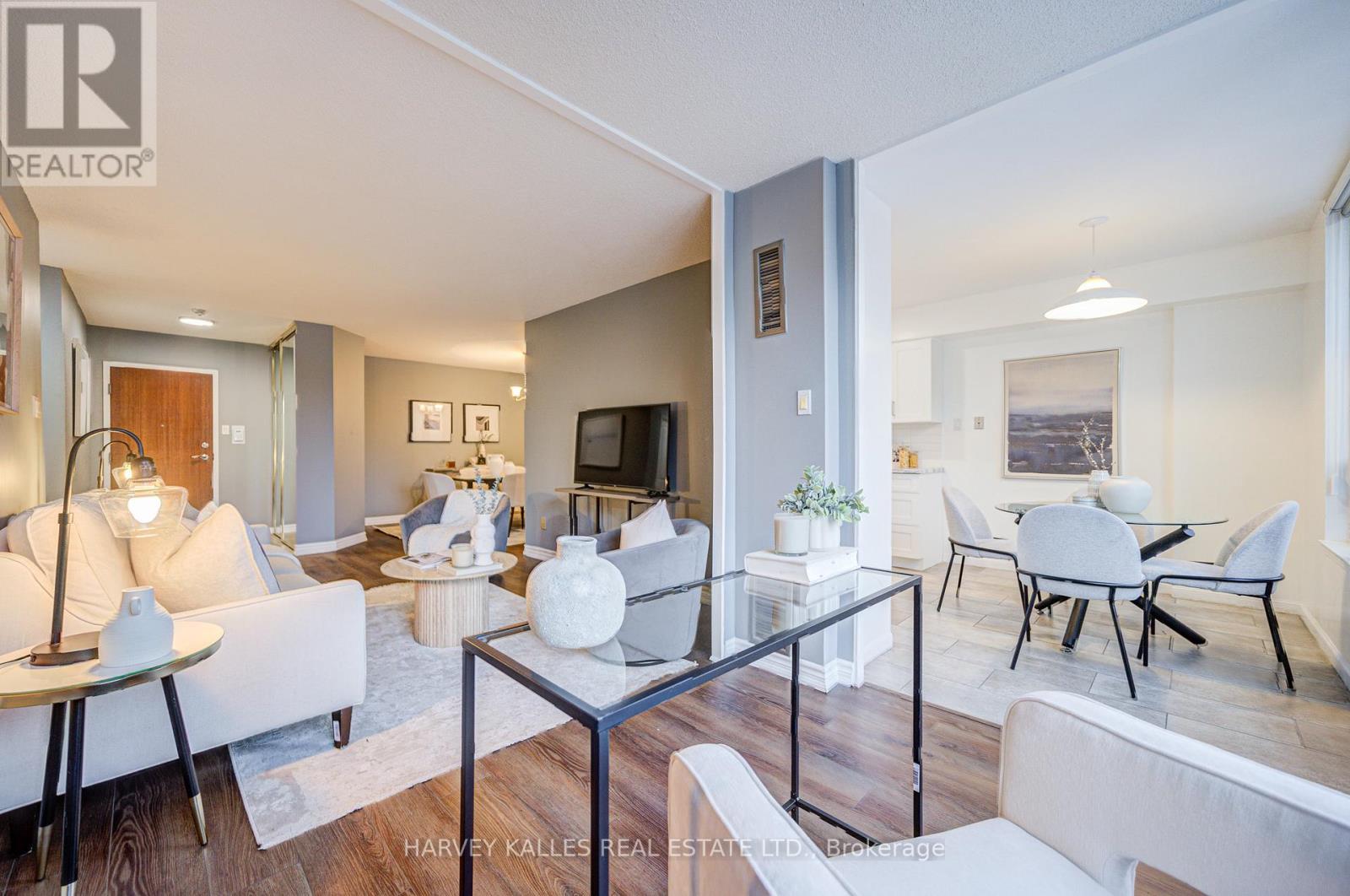 #212 120 PROMENADE CIRCLE - 16