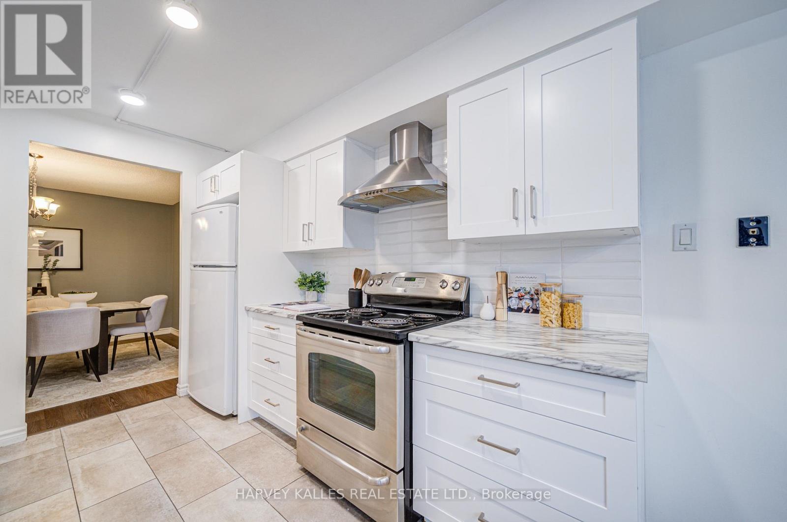 #212 120 PROMENADE CIRCLE - 22