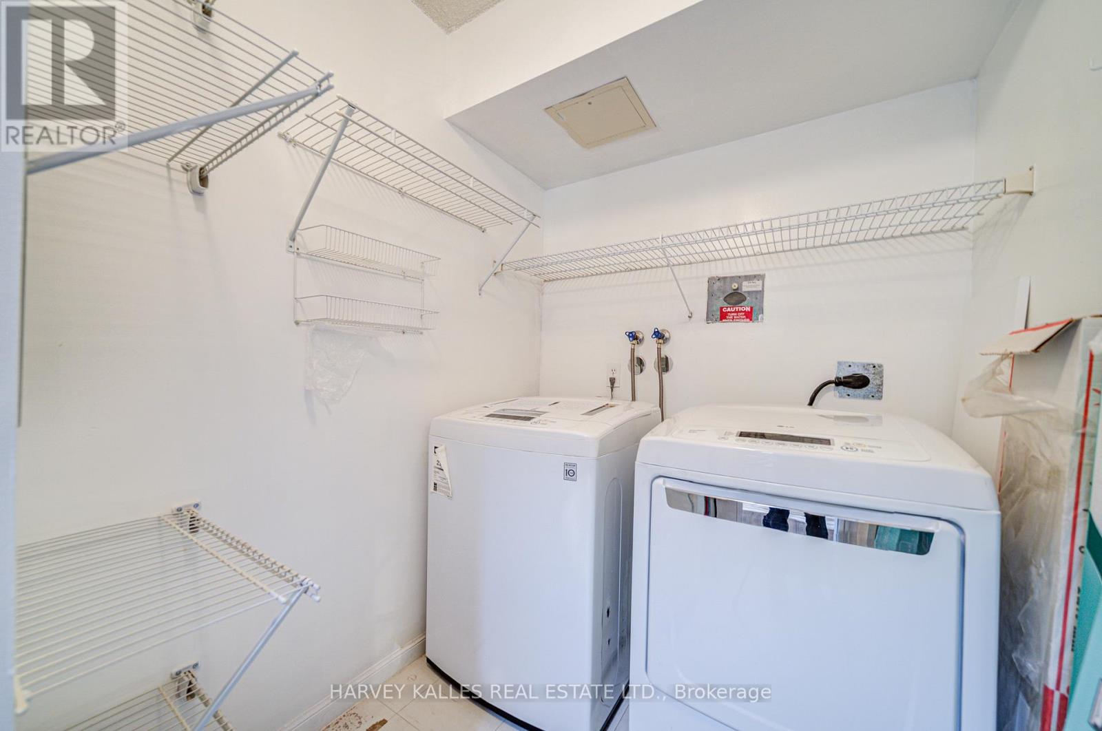 #212 120 PROMENADE CIRCLE - 29