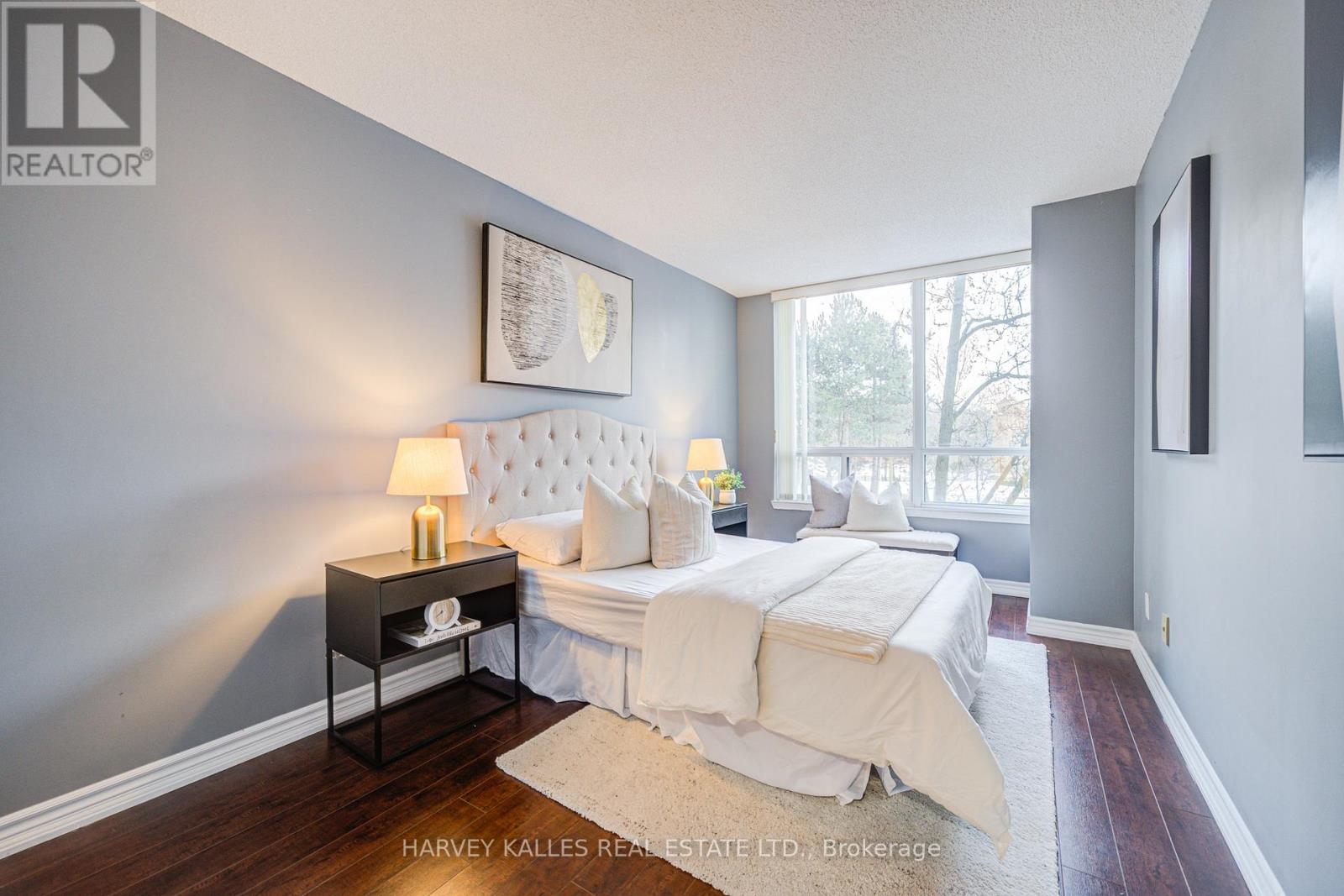 #212 120 PROMENADE CIRCLE - 31