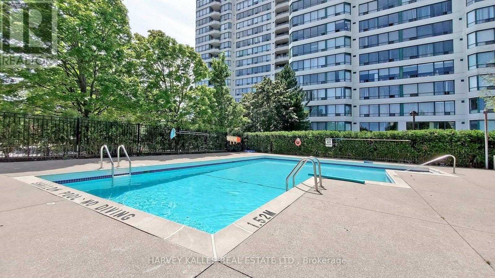 #212 120 PROMENADE CIRCLE - 43