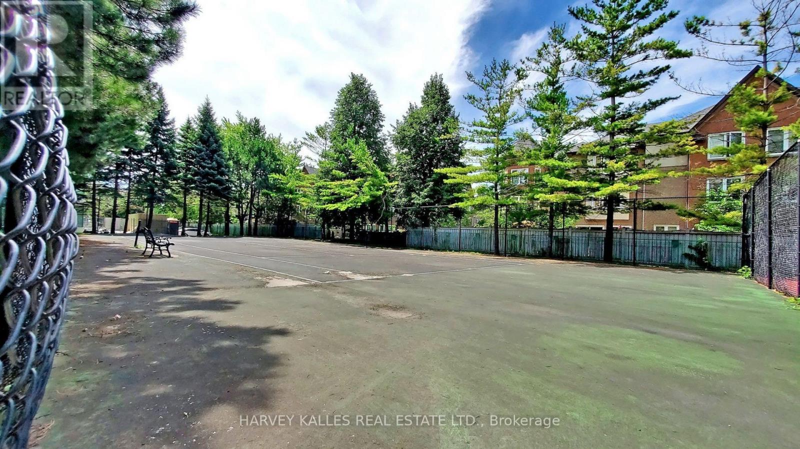#212 120 PROMENADE CIRCLE - 45