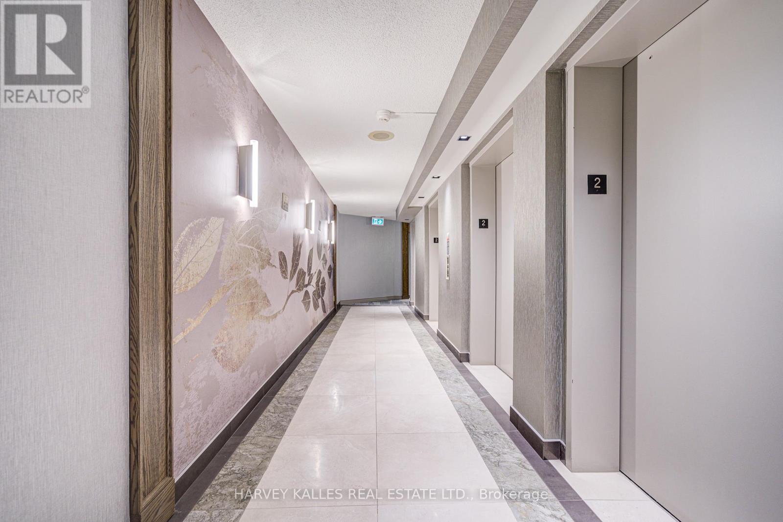#212 120 PROMENADE CIRCLE - 7