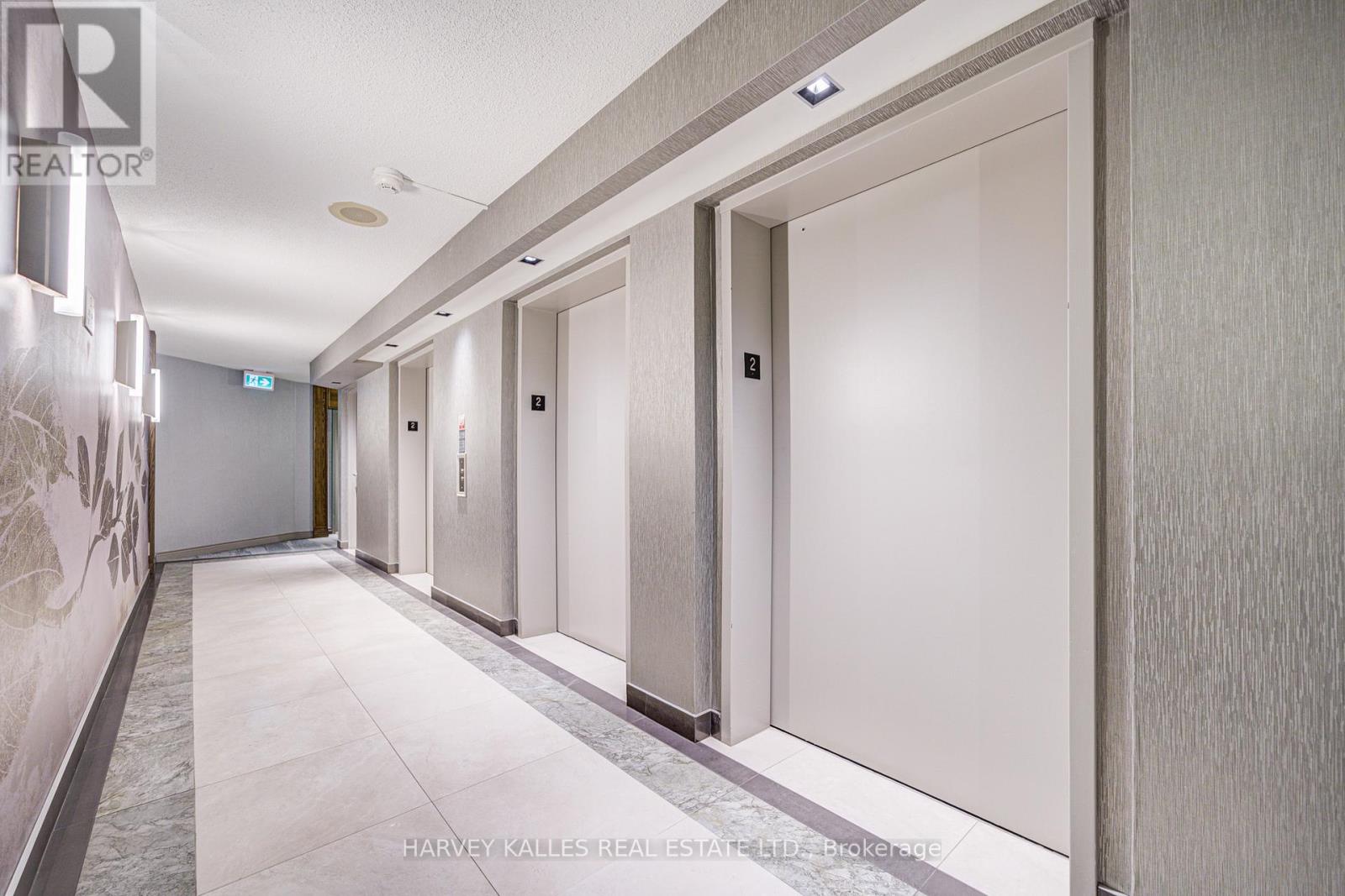 #212 120 PROMENADE CIRCLE - 8