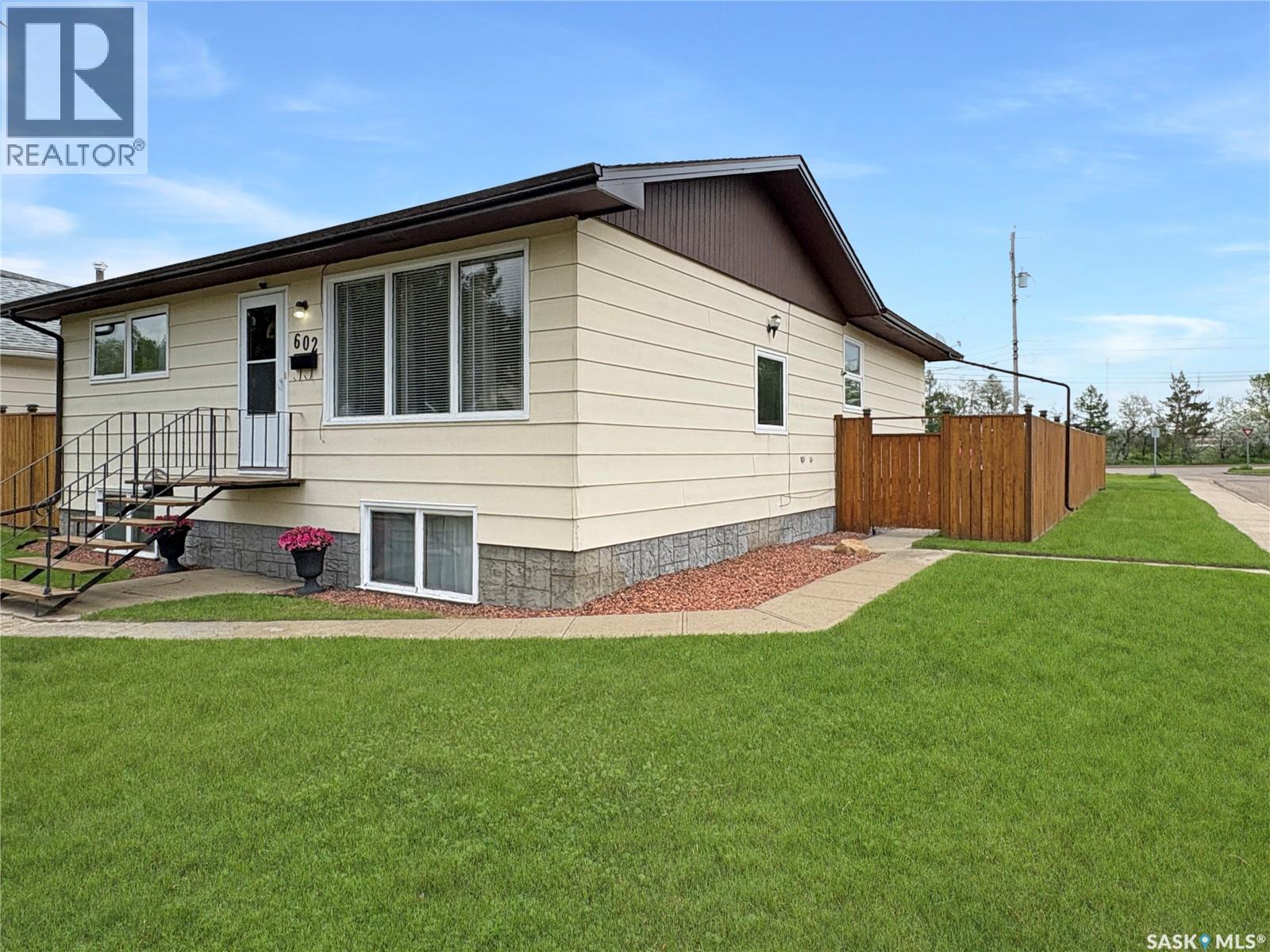 602 104th STREET - photo 2