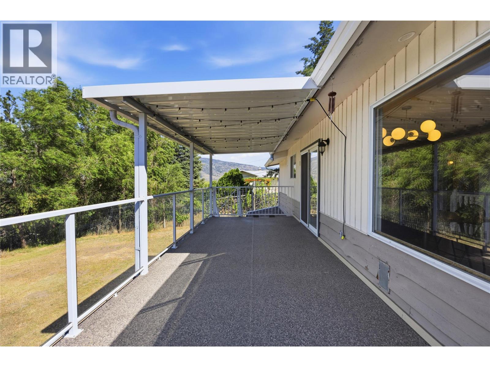 199 Lakehill Road - 12