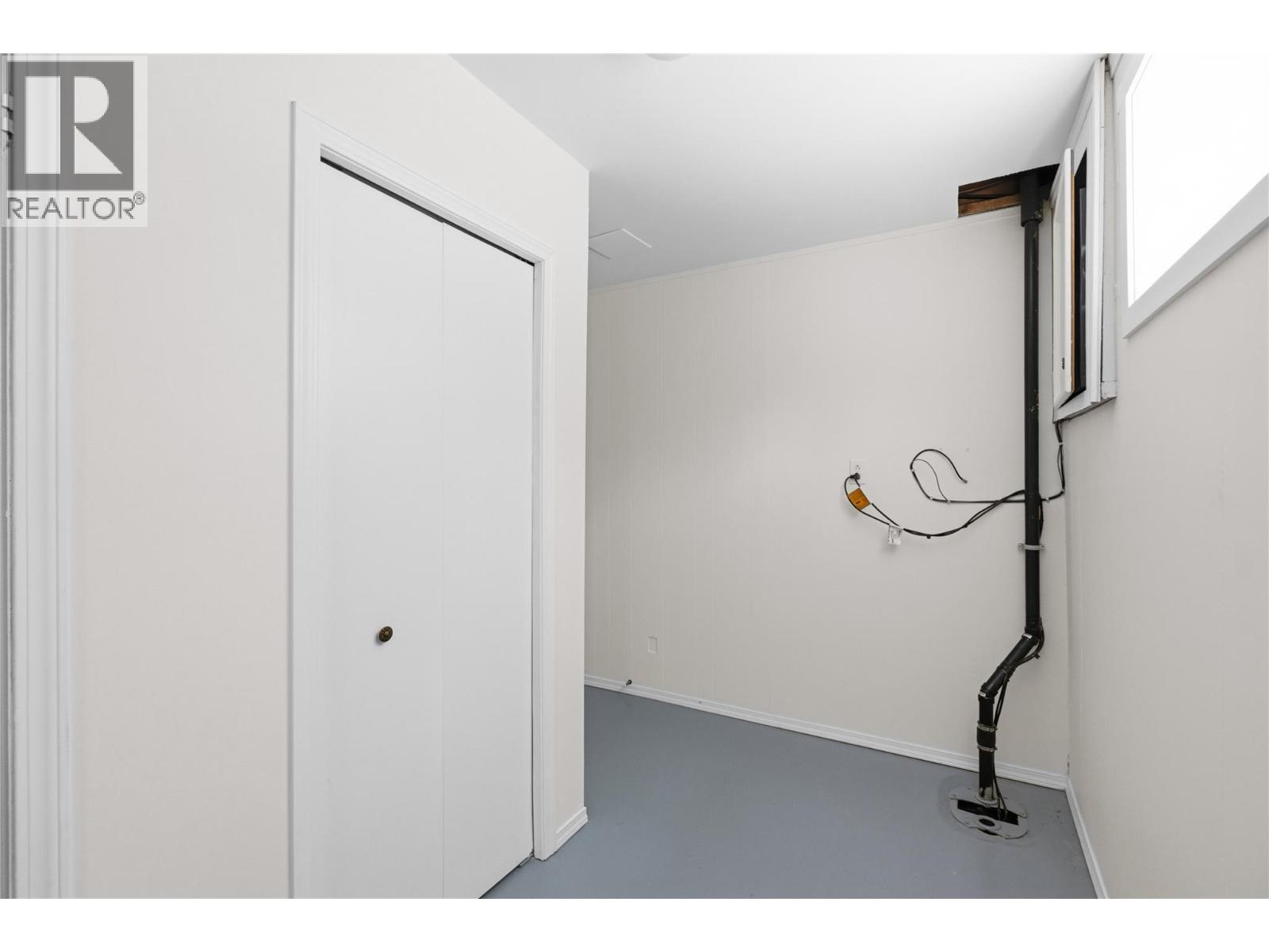 199 Lakehill Road - 23
