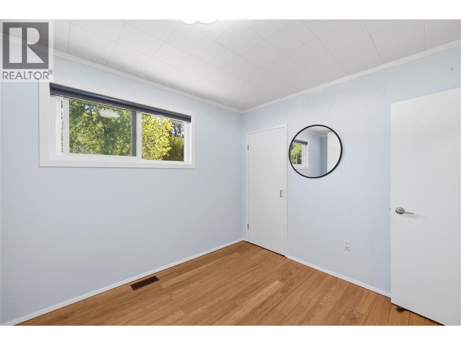 199 Lakehill Road - 30