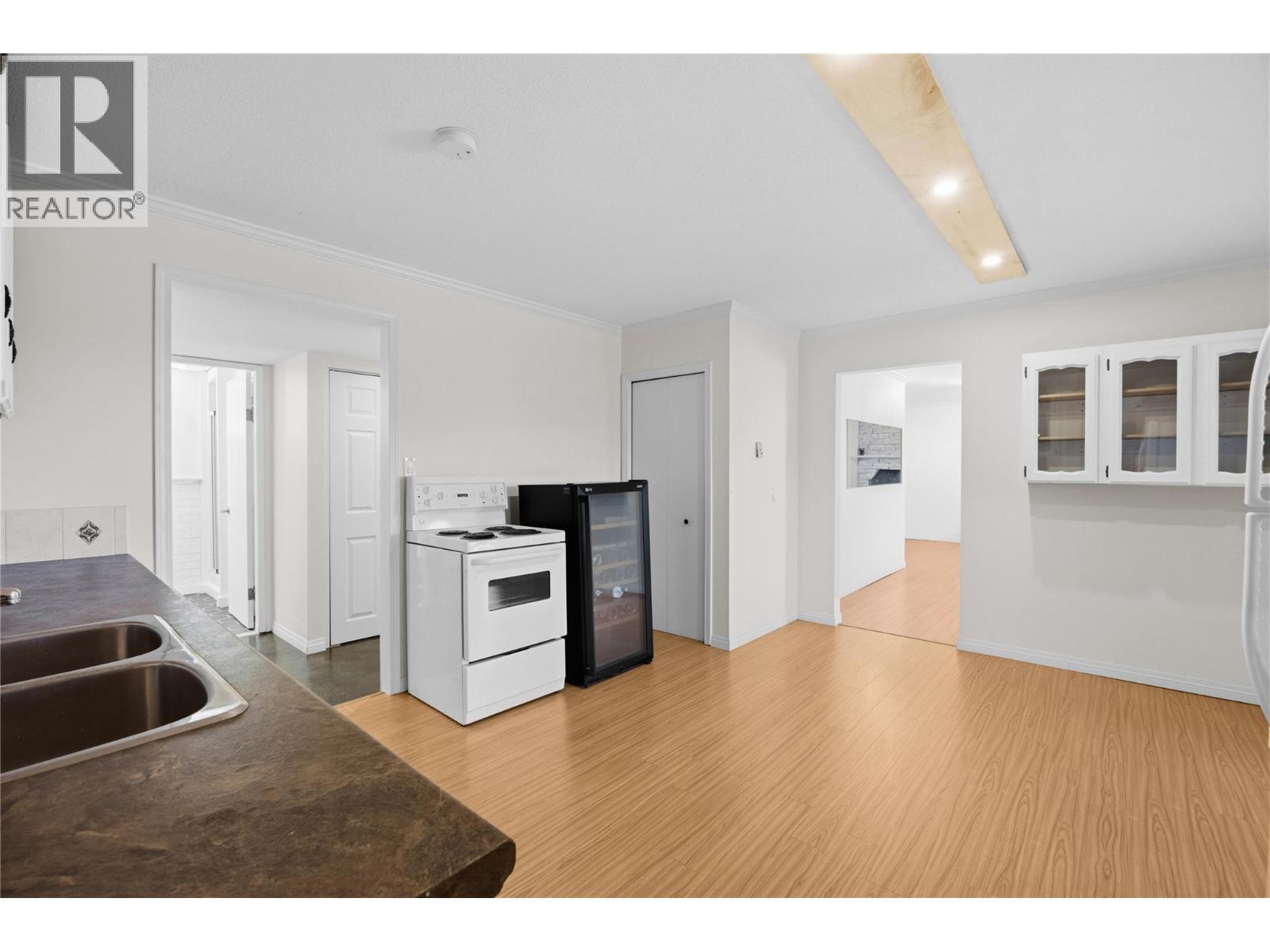 199 Lakehill Road - 32