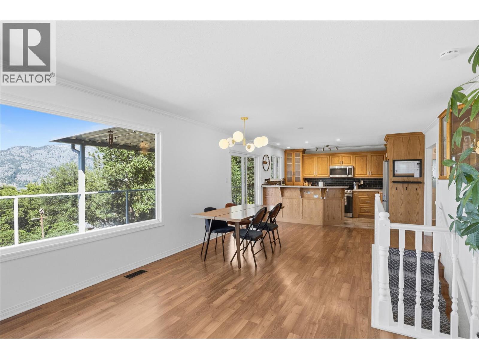 199 Lakehill Road - 8