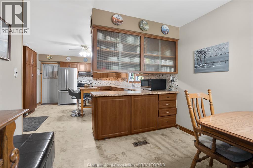18 WOODLAND AVENUE - 19