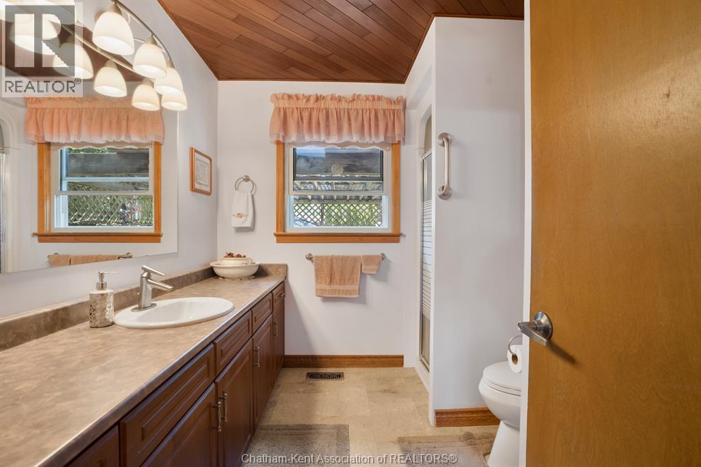 18 WOODLAND AVENUE - 15