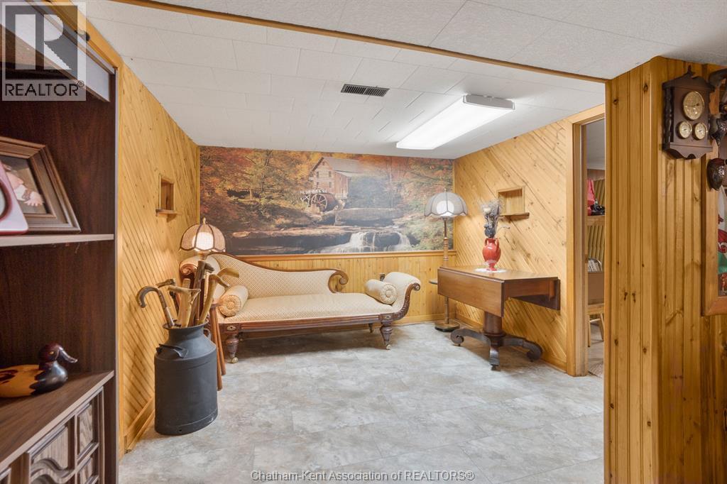 18 WOODLAND AVENUE - 36