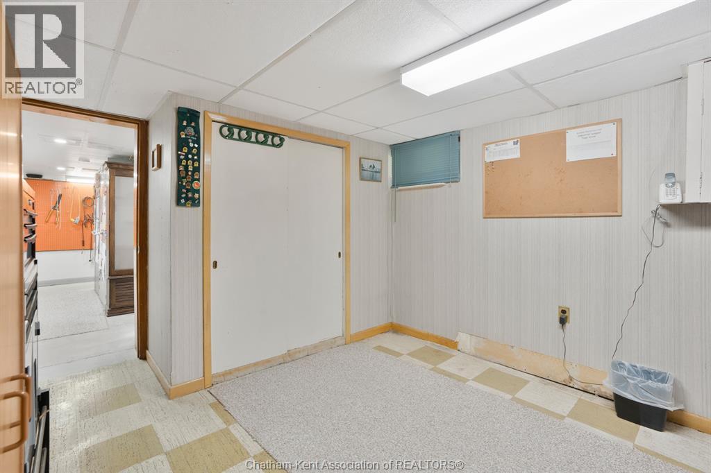 18 WOODLAND AVENUE - 33