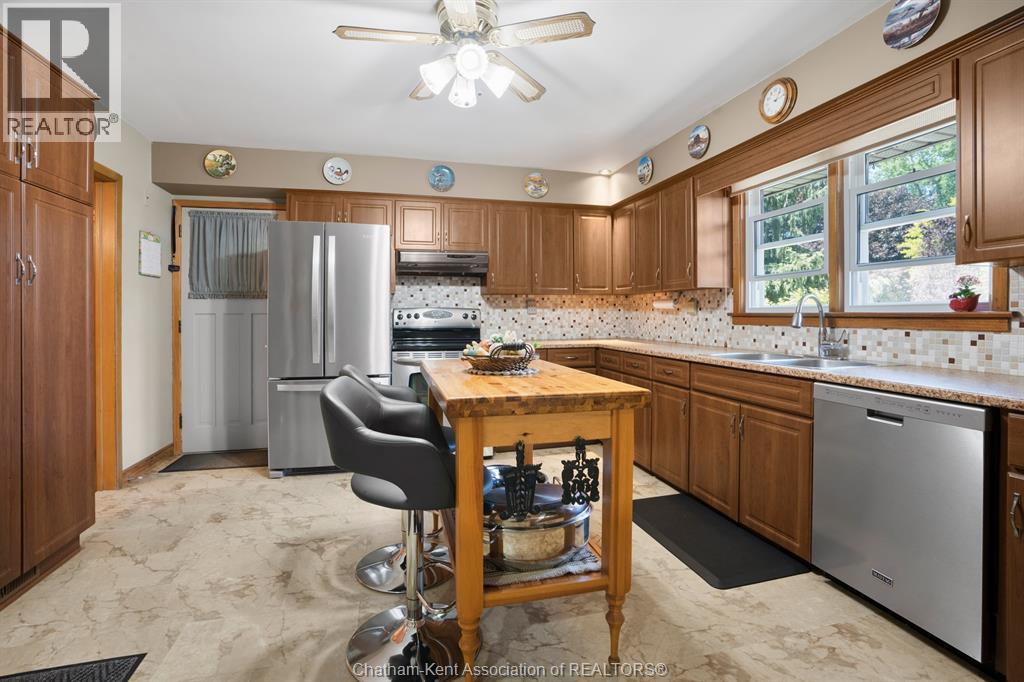 18 WOODLAND AVENUE - 13