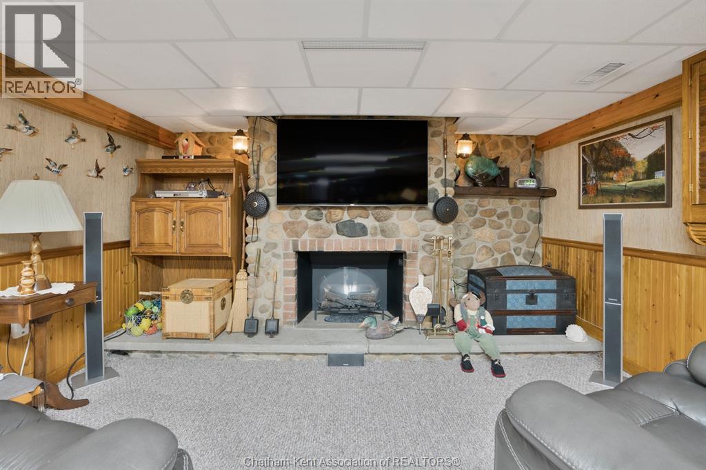 18 WOODLAND AVENUE - 30