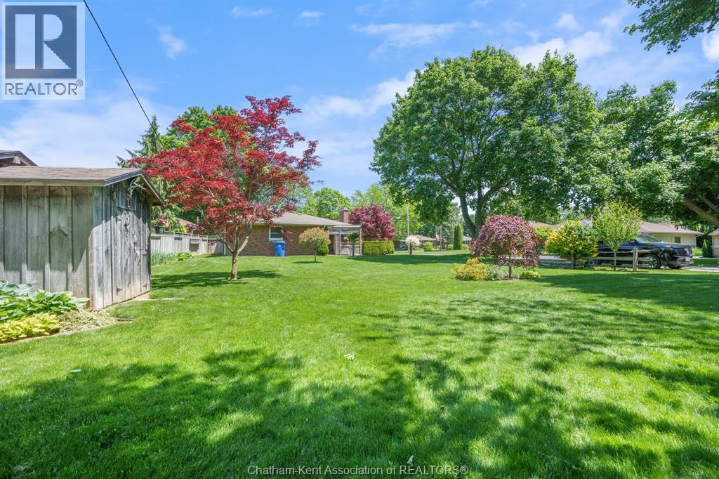 18 WOODLAND AVENUE - 47