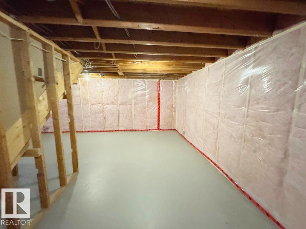 5114 44 AV — photo 13