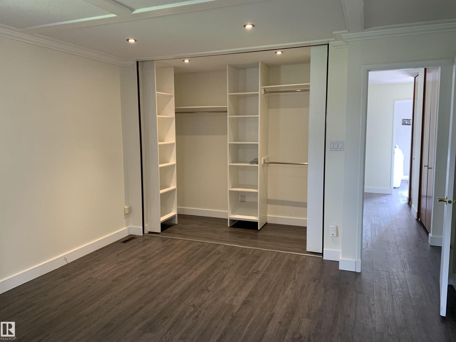 5114 44 AV — photo 32