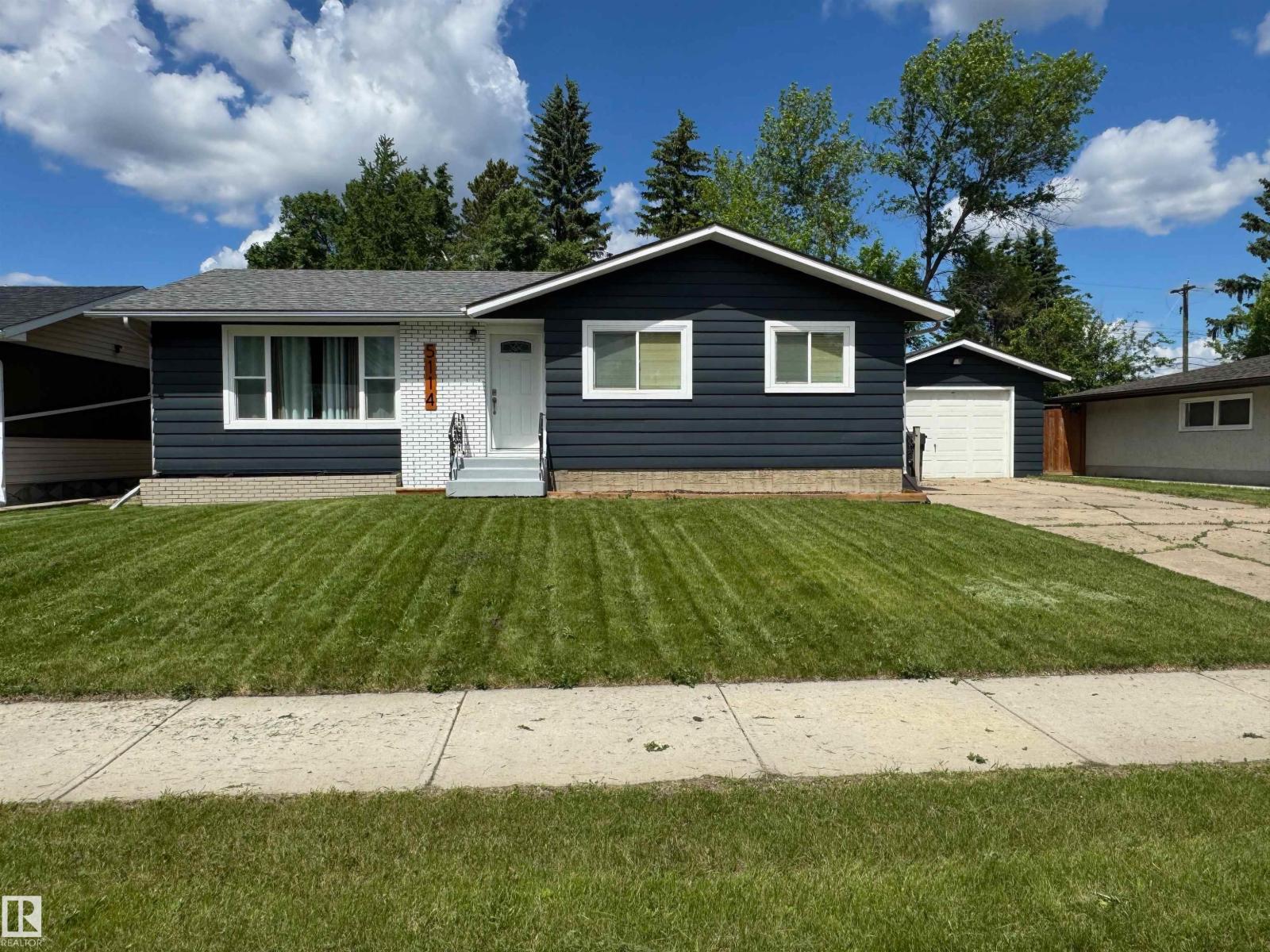 5114 44 AV — photo 36