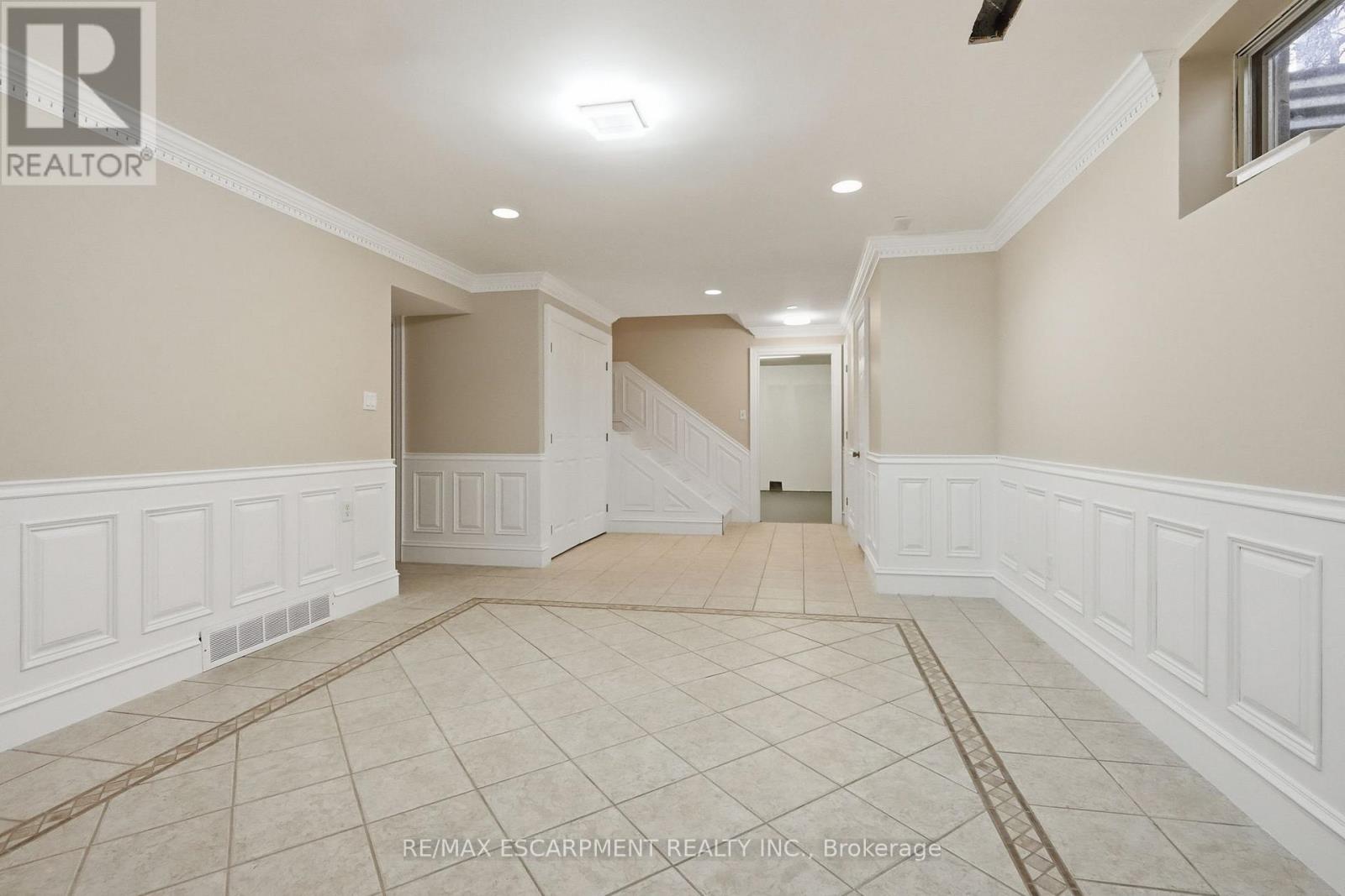 19 VERDUN COURT - 32