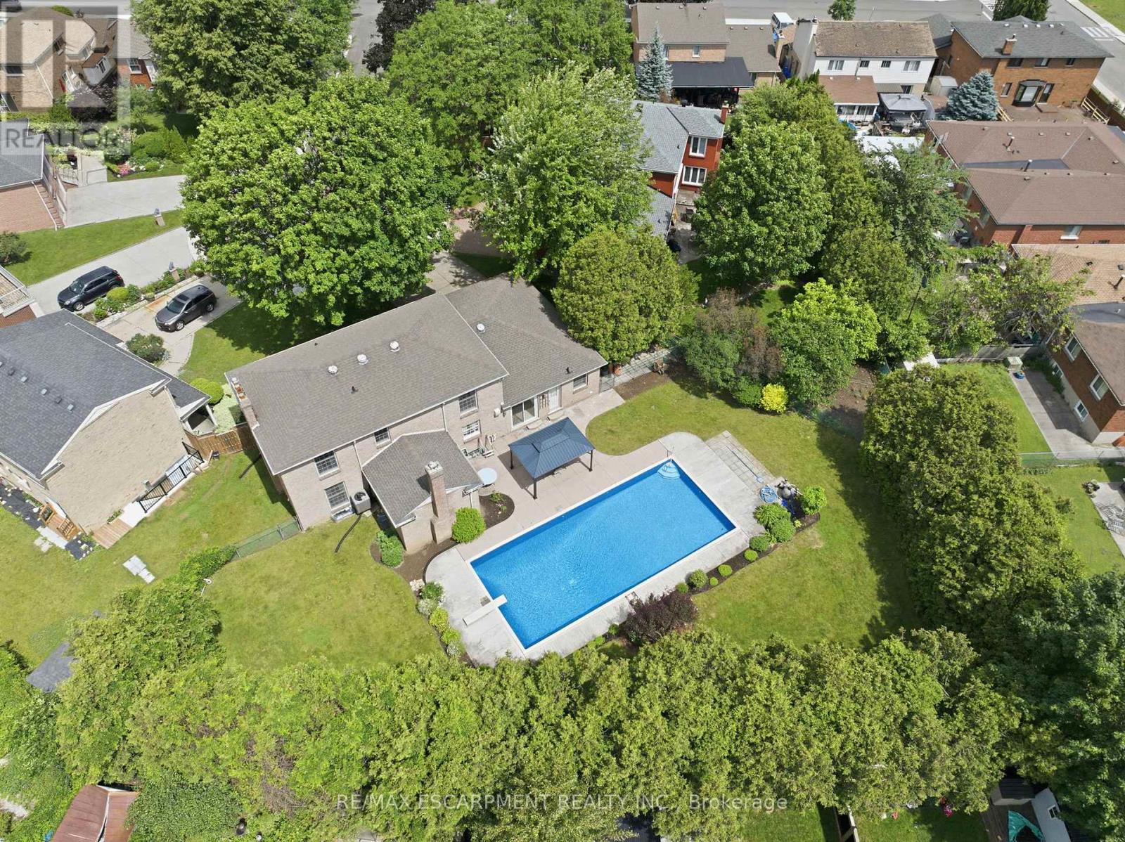 19 VERDUN COURT - 44