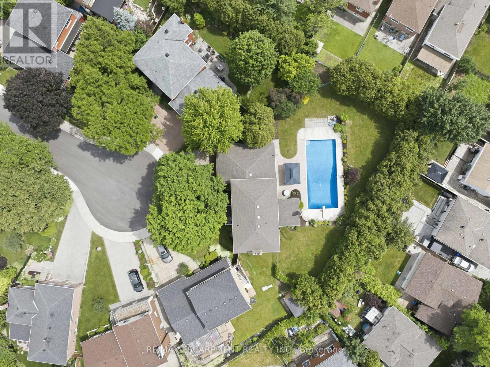 19 VERDUN COURT - 5