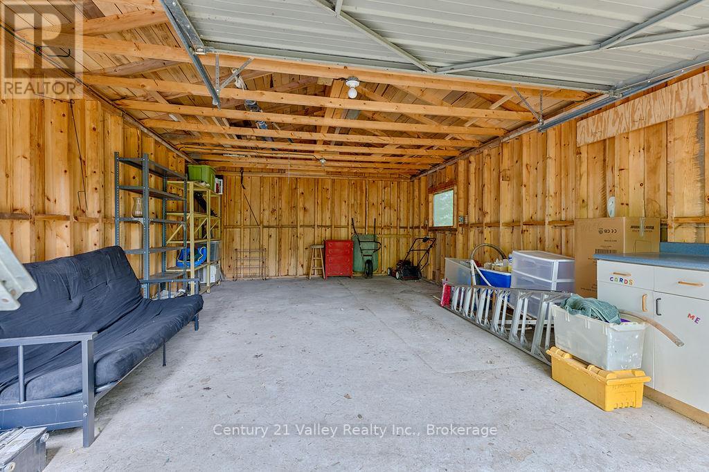 161 MAPLE GROVE LANE - 18