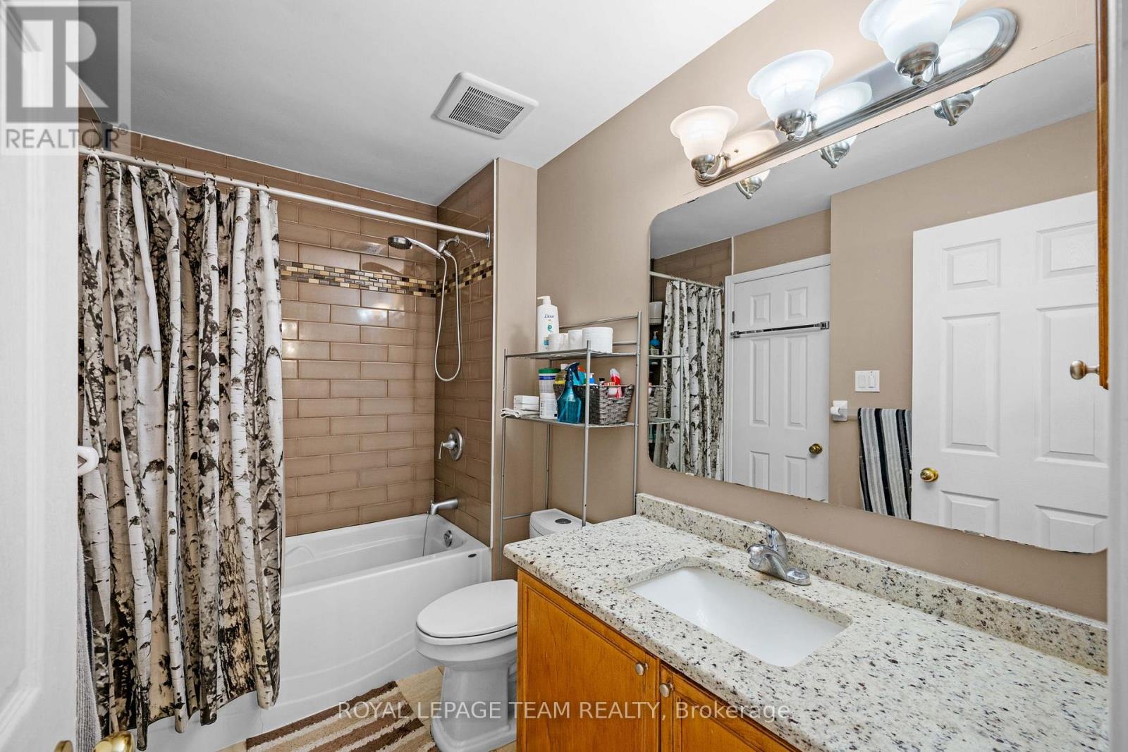 3 Bed, 2 Bath House for Sale in Ottawa – 193 THORNBURY CRESCENT, Ottawa – MLS# X13469698 - Image 25
