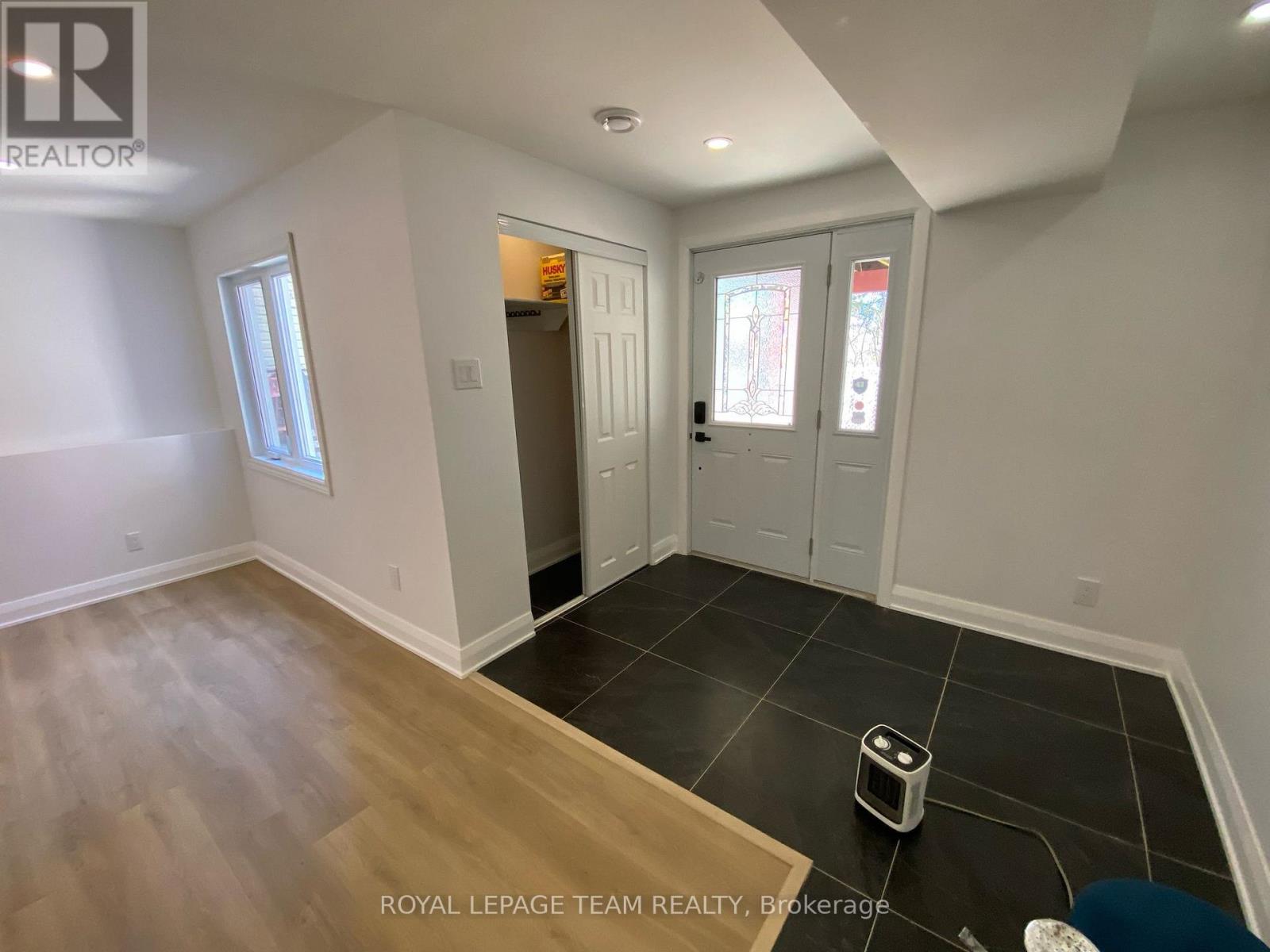2 Bed, 1 Bath House for Rent in Ottawa – B – 32 HACKETT STREET, Ottawa – MLS# X13469722 - Image 11