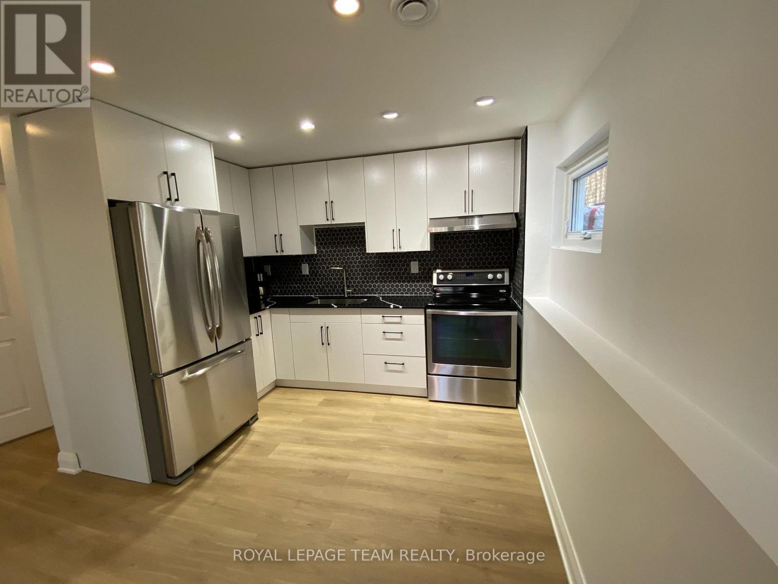 2 Bed, 1 Bath House for Rent in Ottawa – B – 32 HACKETT STREET, Ottawa – MLS# X13469722 - Image 9