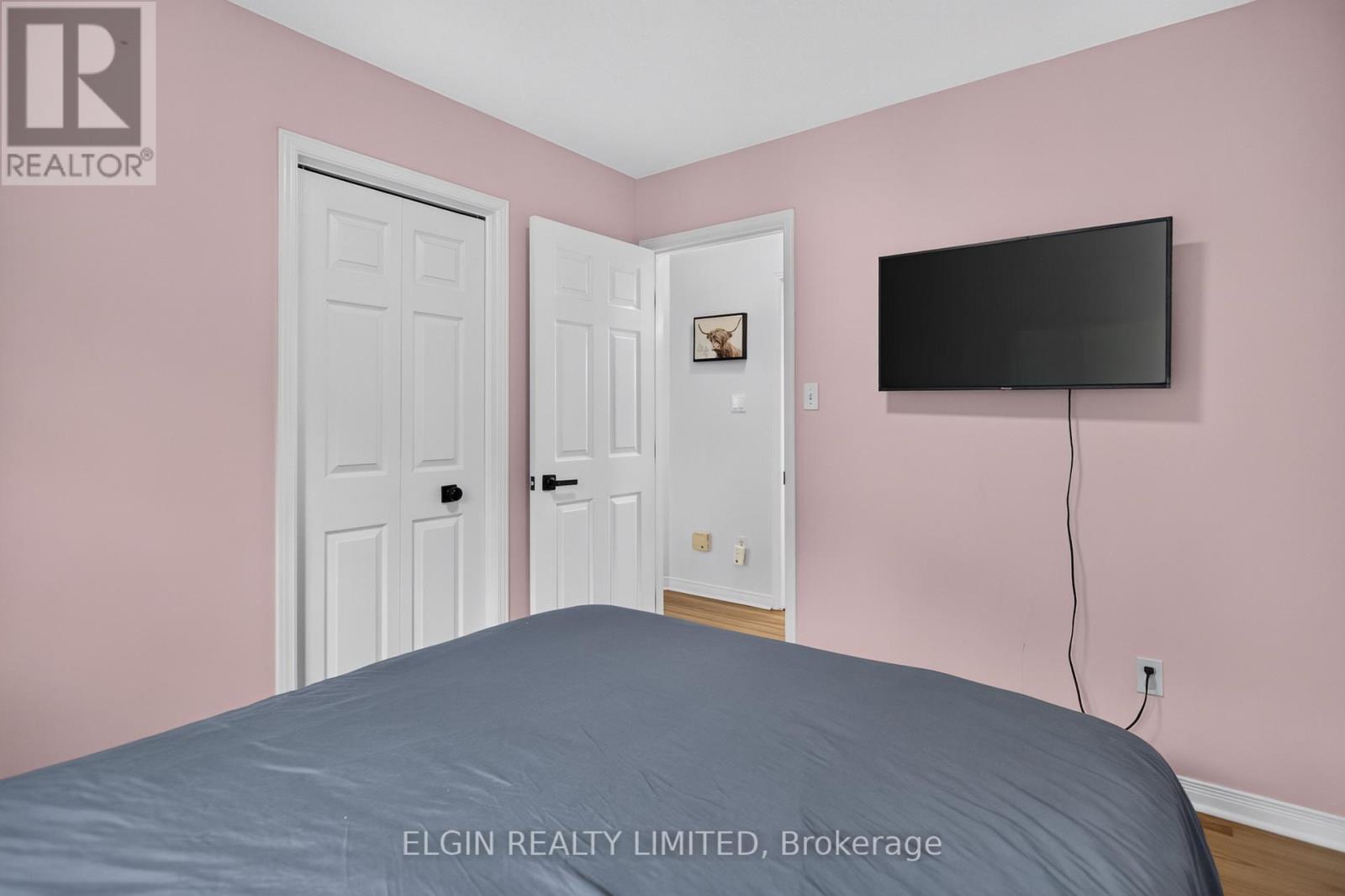 27 COOK CRESCENT - 22