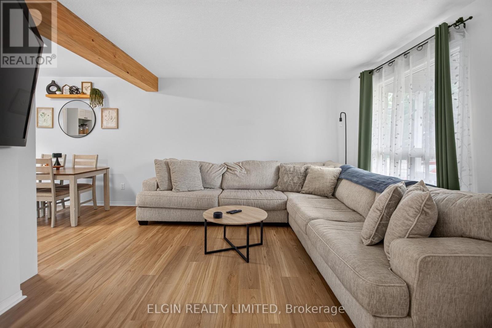 27 COOK CRESCENT - 10