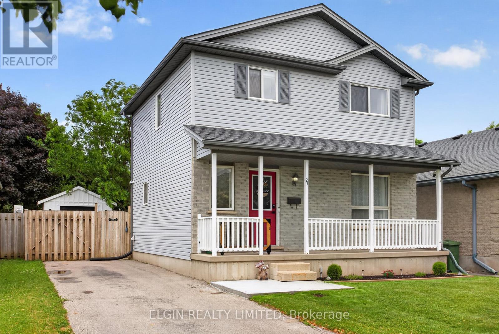 27 COOK CRESCENT - 4