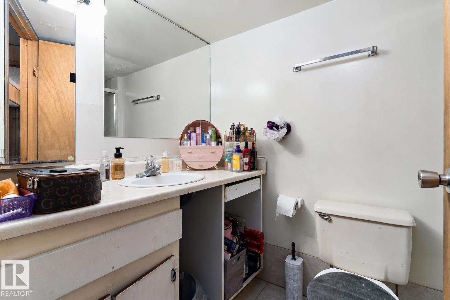 14707 33 ST NW - 40