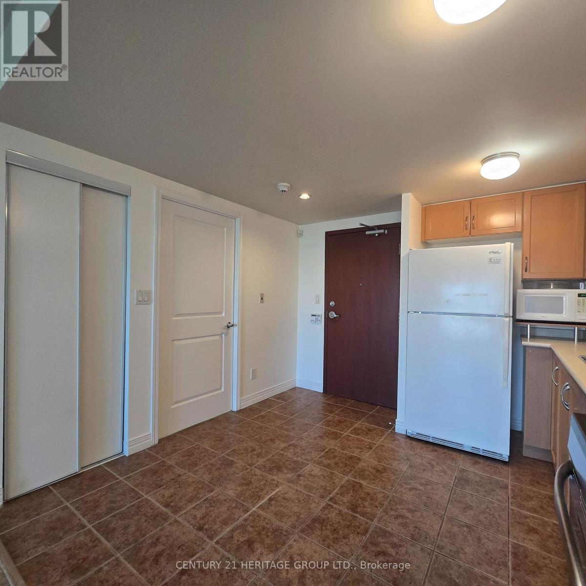 #319 90 SCOTTFIELD DRIVE - 16