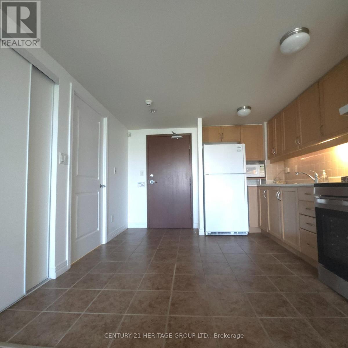 #319 90 SCOTTFIELD DRIVE - 23