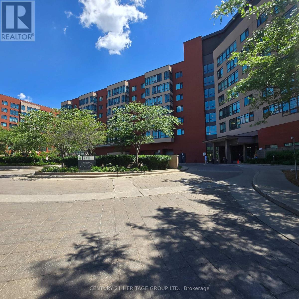 #319 90 SCOTTFIELD DRIVE - 41