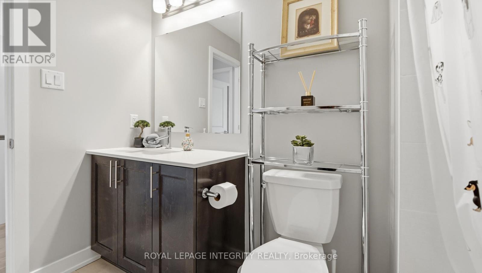 662 PUTNEY CRESCENT - 26