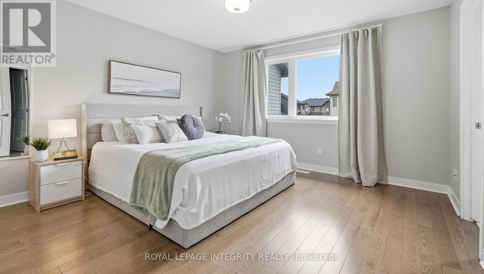 662 PUTNEY CRESCENT - 20