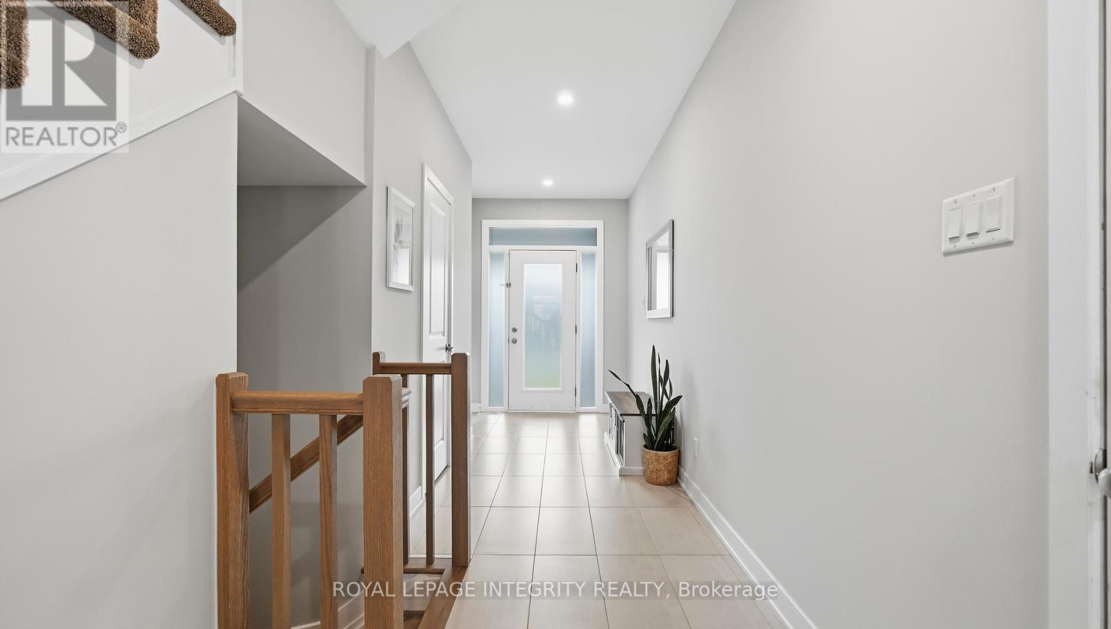 662 PUTNEY CRESCENT - 4