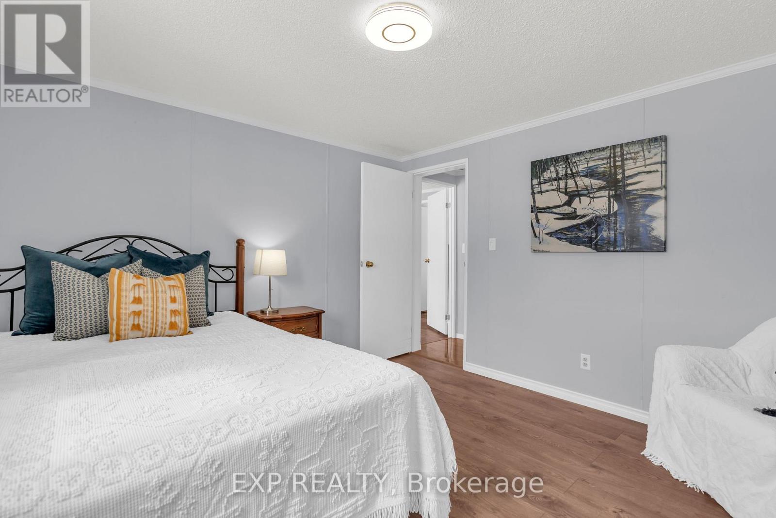 5 INLET COURT - 32